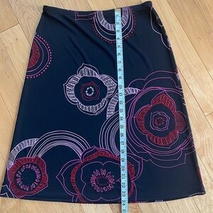 New York & Company Ladies Skirt Size S